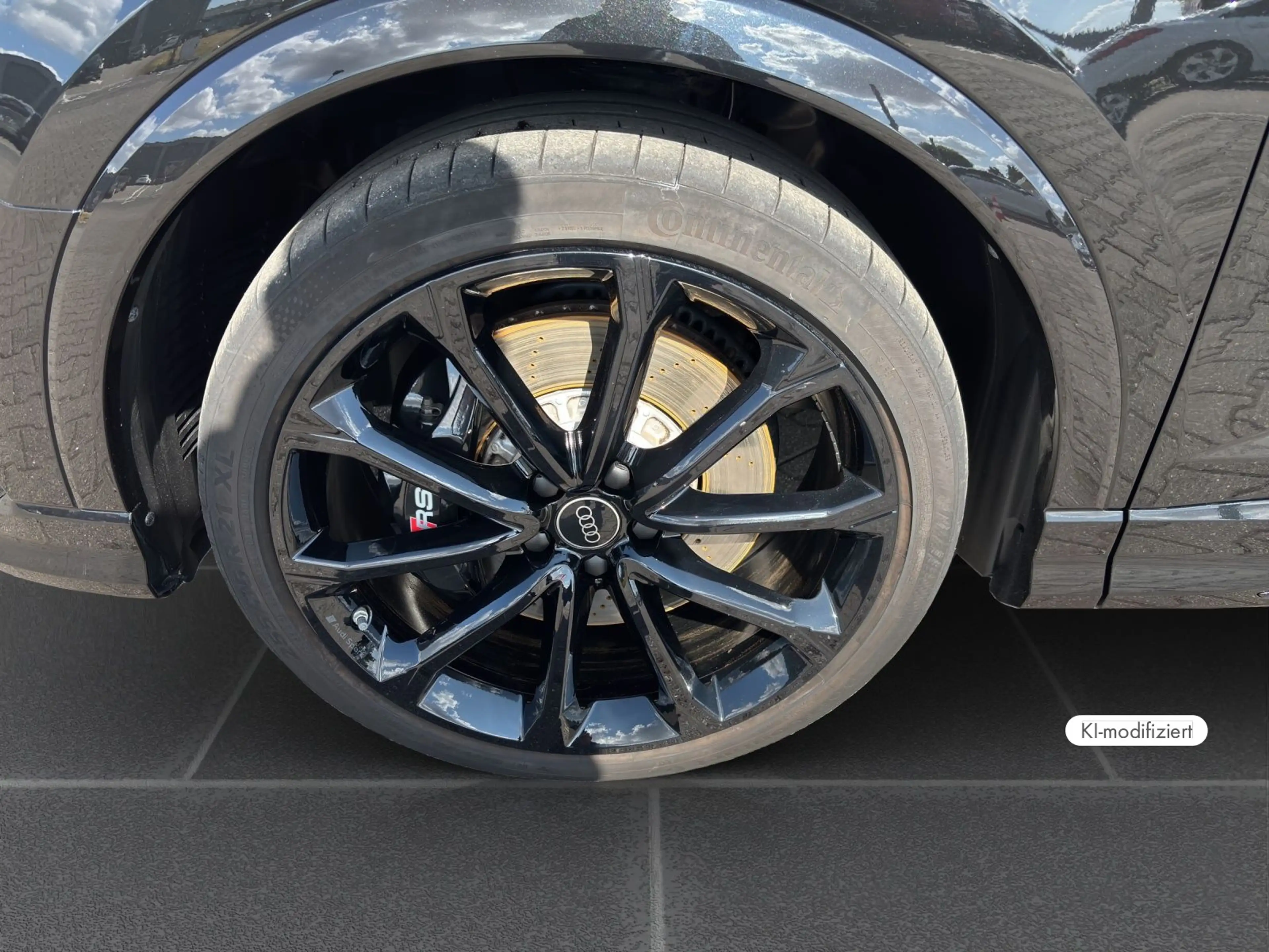 Audi RS Q3 2.5 TFSI Quattro NAVI RFK SHZ AH — photo 9