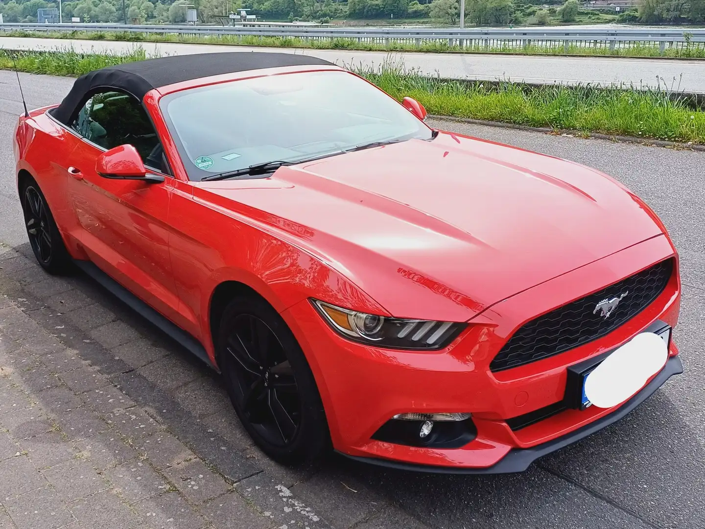 Ford Mustang Mustang Cabrio 2.3 Eco Boost Rot - 1