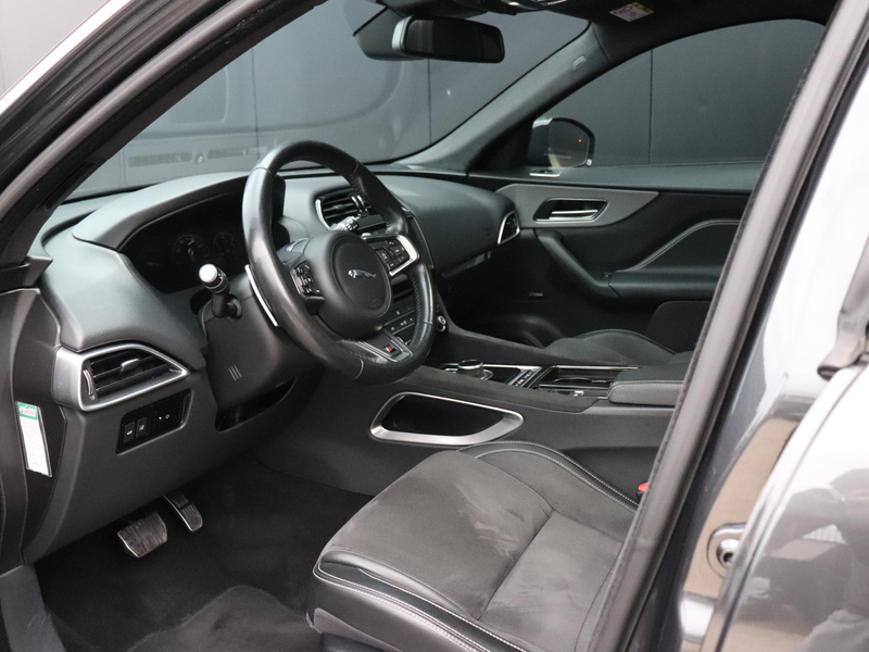 Jaguar F-Pace 3.0 S AWD 30d | MEMORY | PANO-DAK | MERIDIAN | ALC — photo 12