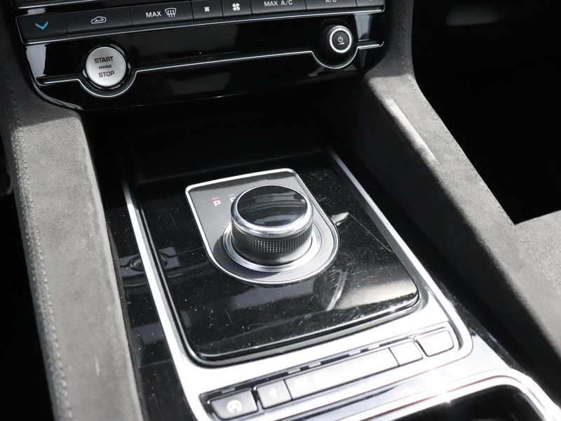 Jaguar F-Pace 3.0 S AWD 30d | MEMORY | PANO-DAK | MERIDIAN | ALC — photo 27