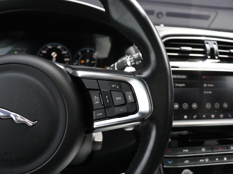 Jaguar F-Pace 3.0 S AWD 30d | MEMORY | PANO-DAK | MERIDIAN | ALC — photo 25