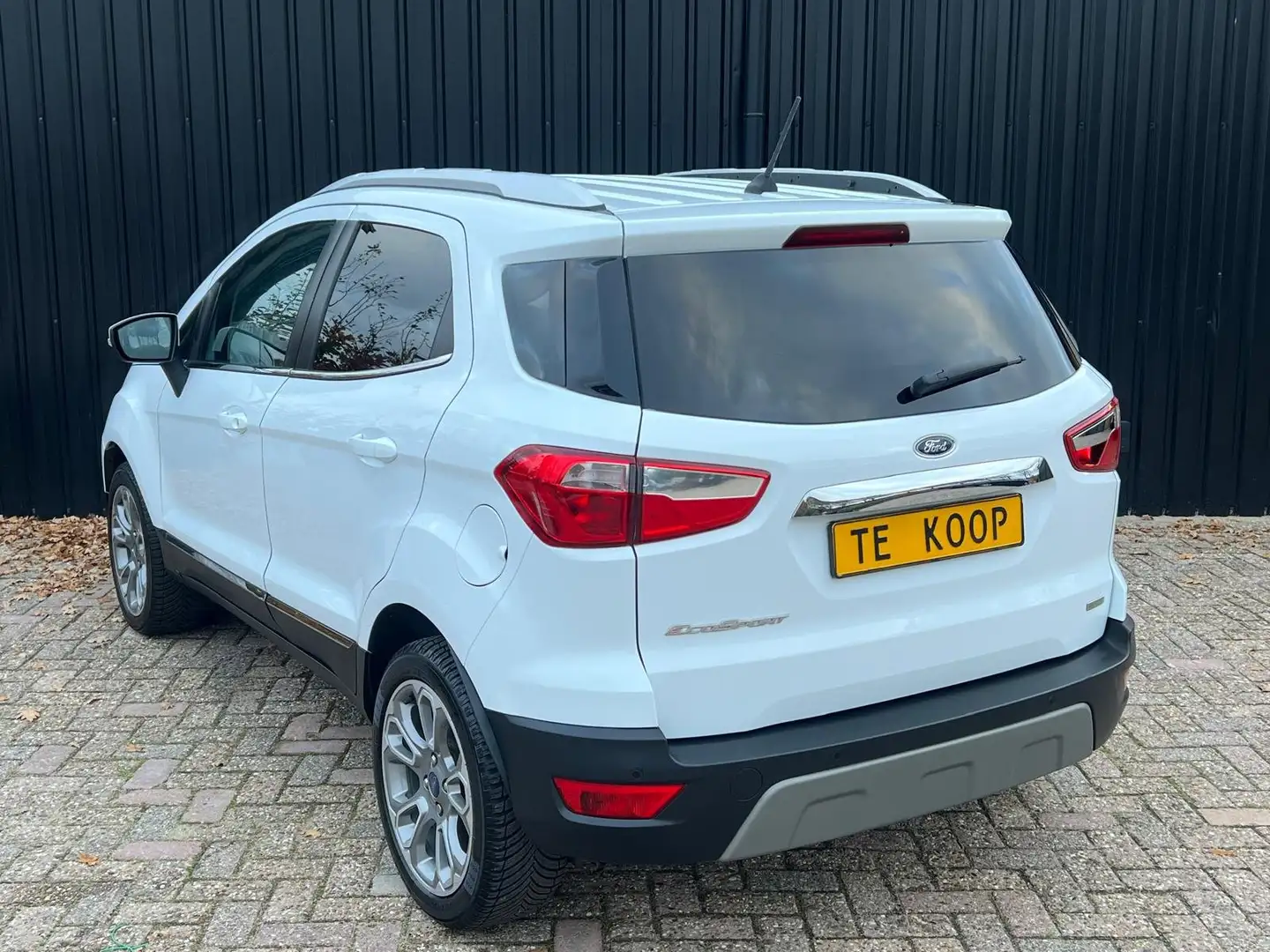 Ford EcoSport 1.0 EcoBoost Titanium | Trekhaak | Cruise | Noir - 2