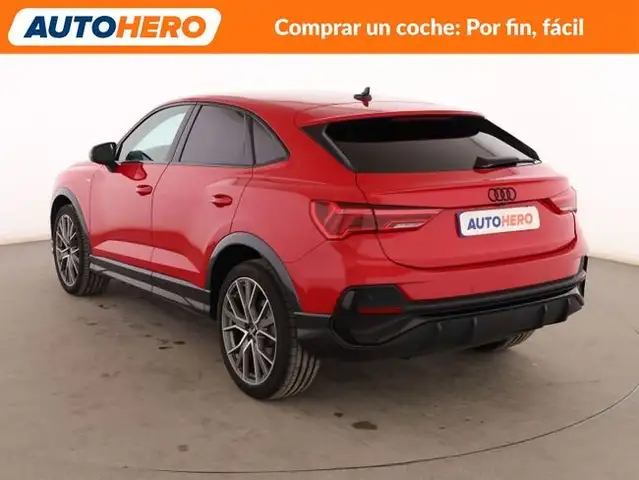 Audi Q3 view 4