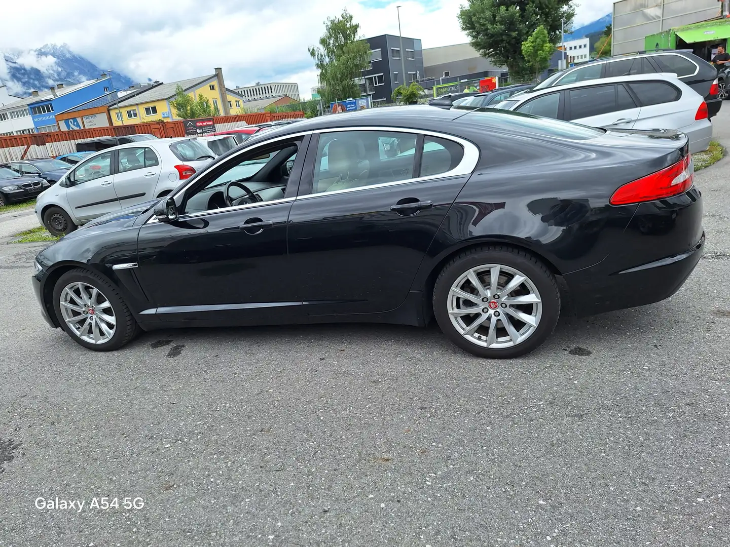 Jaguar XF 2.2 Diesel Luxury pickerl neu voll service Schwarz - 2