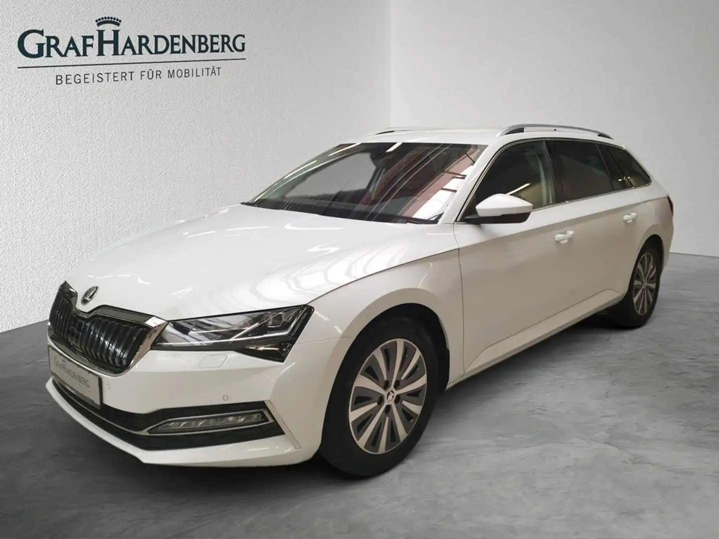 Skoda Superb Combi 1.4 TSI DSG Style LED Navi GRA Weiß - 1