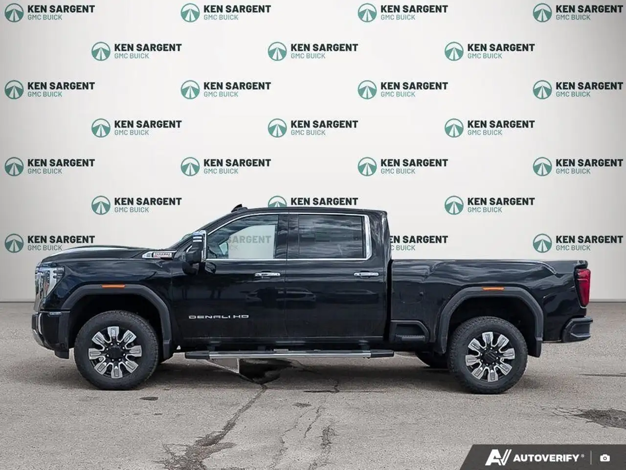 GMC Sierra 3500HD снимка GMC Sierra 3500HD