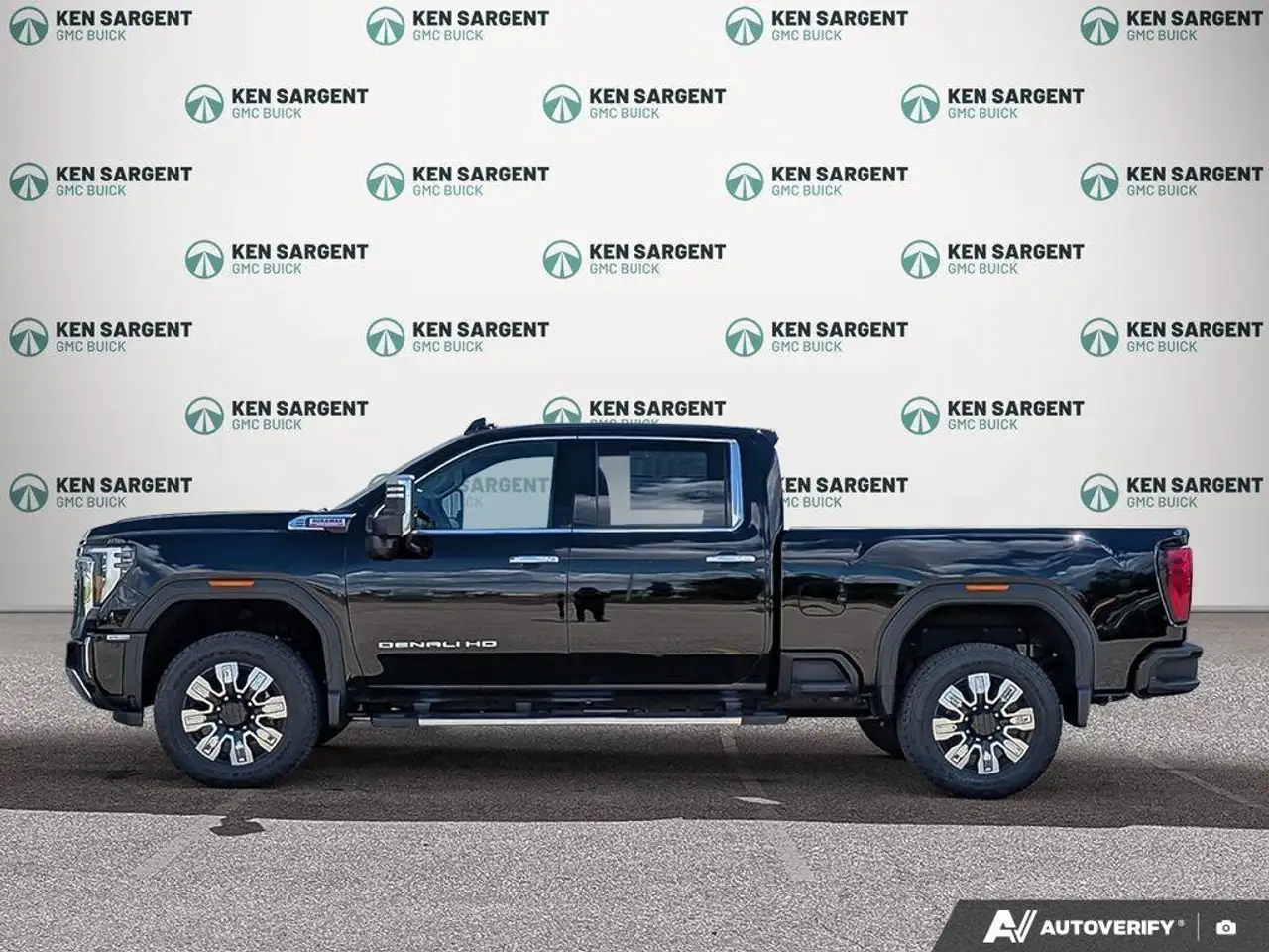 GMC Sierra 3500HD снимка GMC Sierra 3500HD