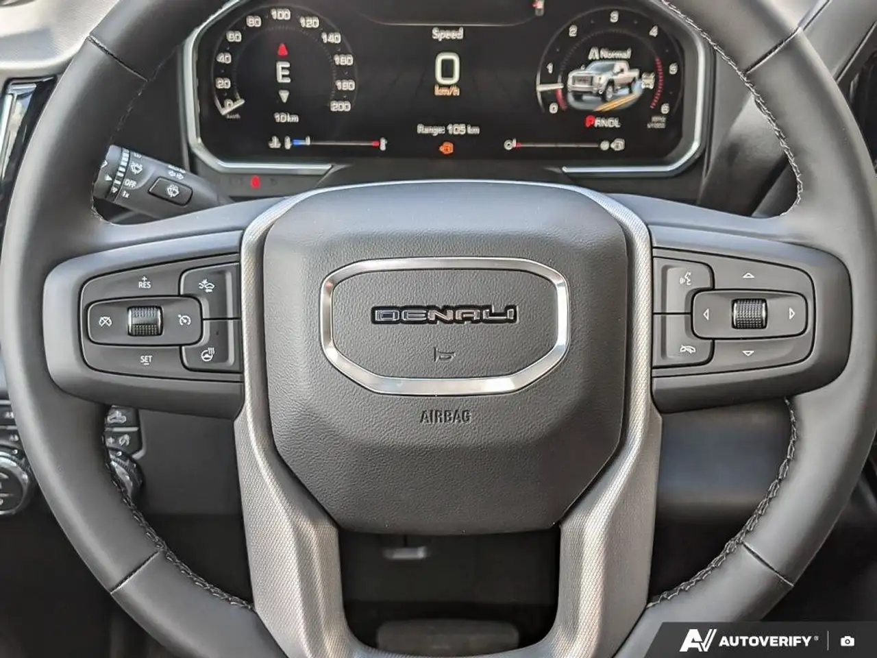 GMC Sierra 3500HD снимка GMC Sierra 3500HD
