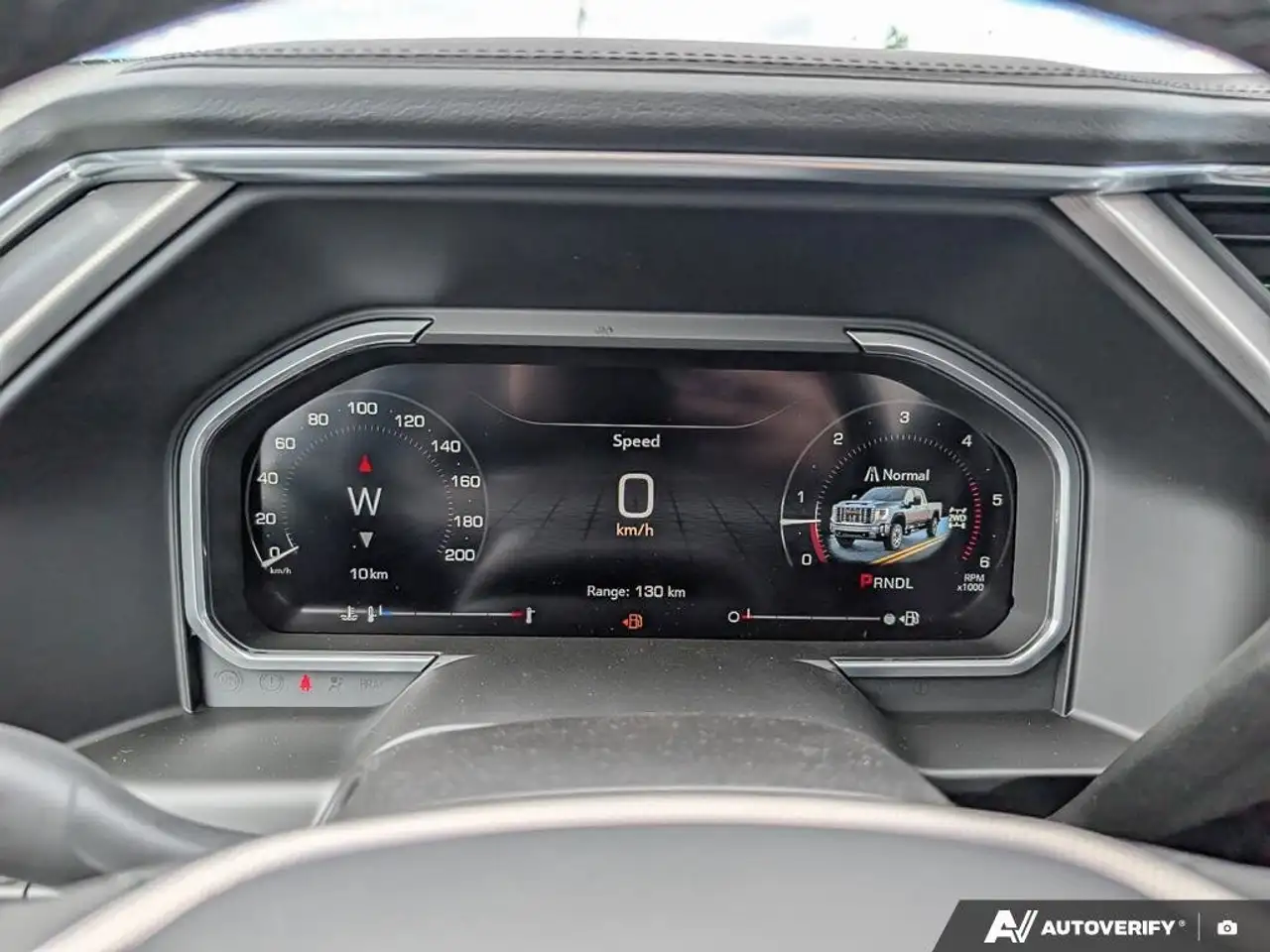 GMC Sierra 3500HD снимка GMC Sierra 3500HD