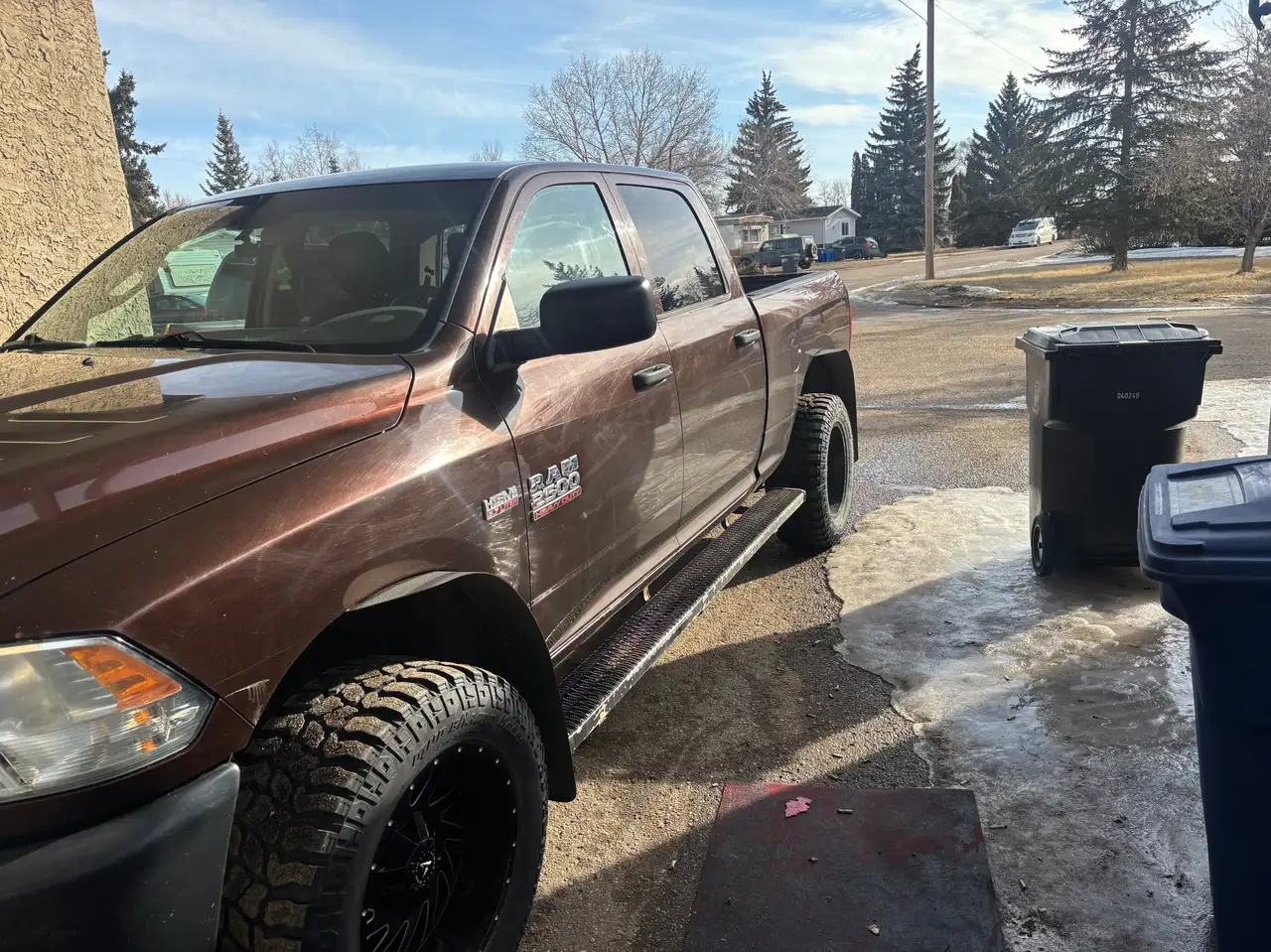 RAM 2500 снимка RAM 2500