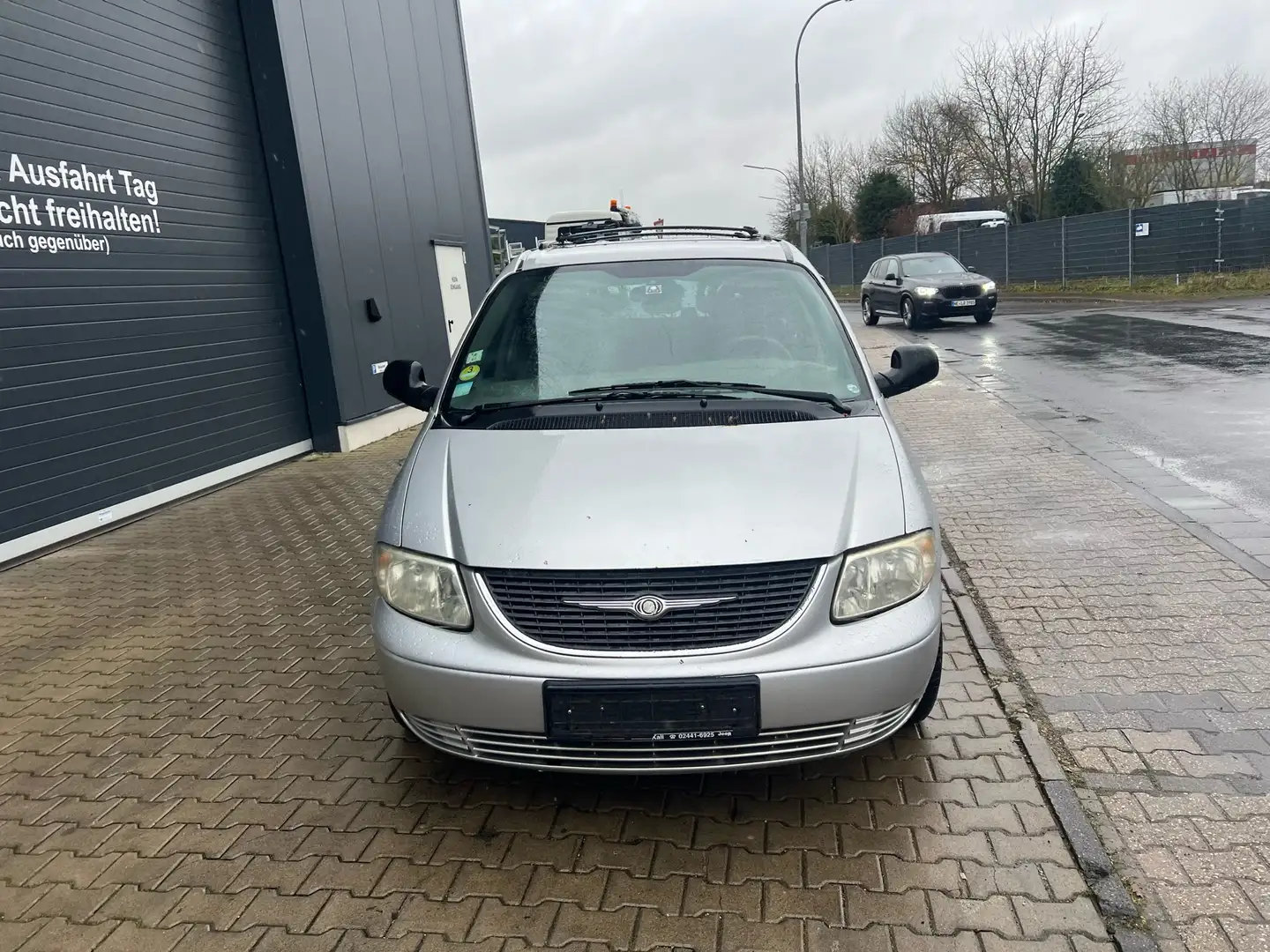 Chrysler Grand Voyager 2.5 CRD ,7sitzer,Schalter,Klima,2x Schiebetür Silber - 2