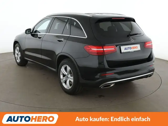Mercedes-Benz GLC view 4