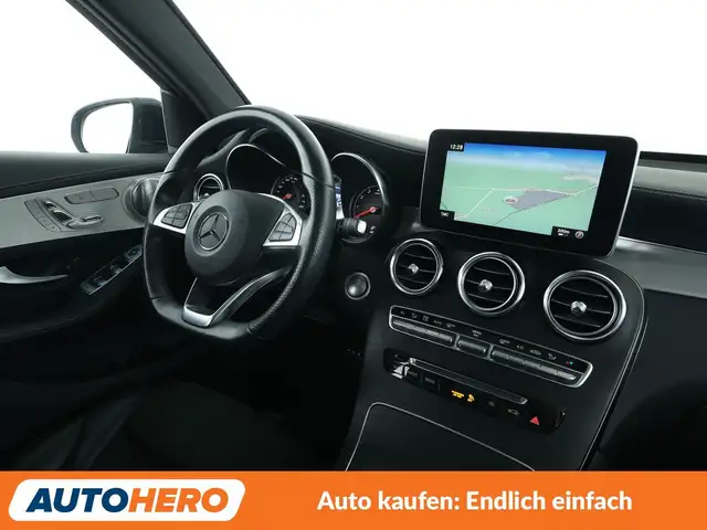 Mercedes-Benz GLC view 13