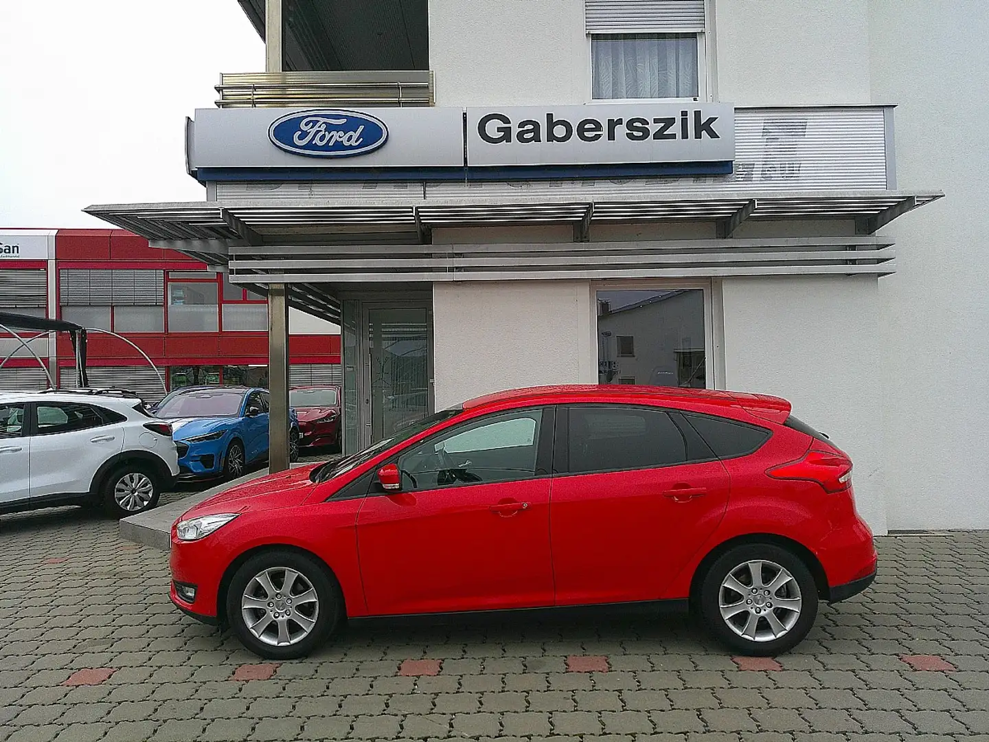 Ford Focus 1,0 EcoBoost Trend Rot - 2