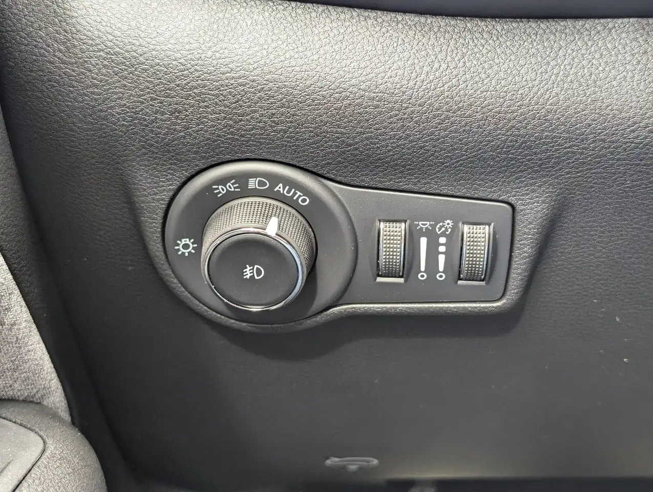 Jeep Compass photo Jeep Compass