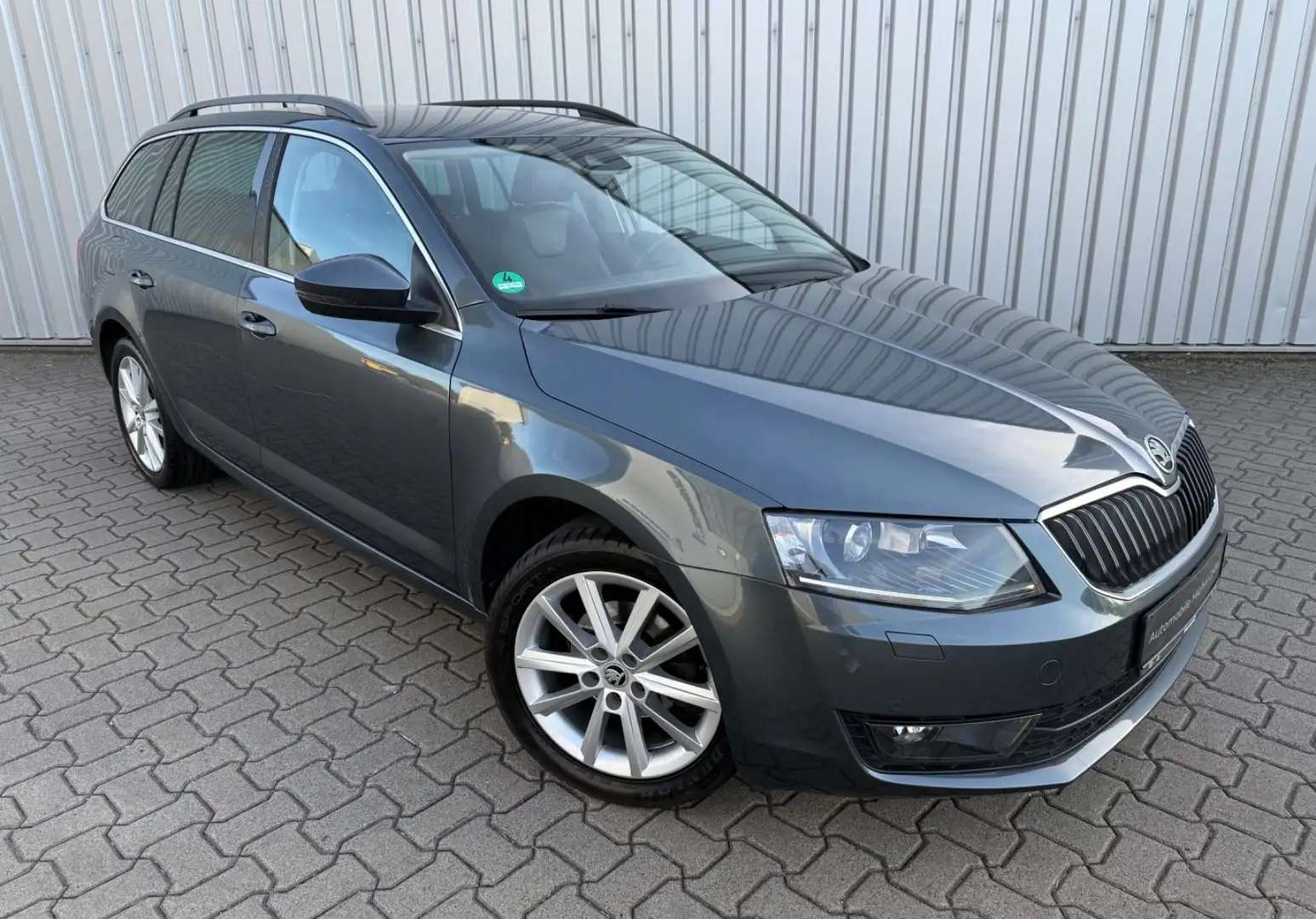 Skoda Octavia *Combi*Style*Navi*App*Xenon*Standh*AHK* Grey - 1
