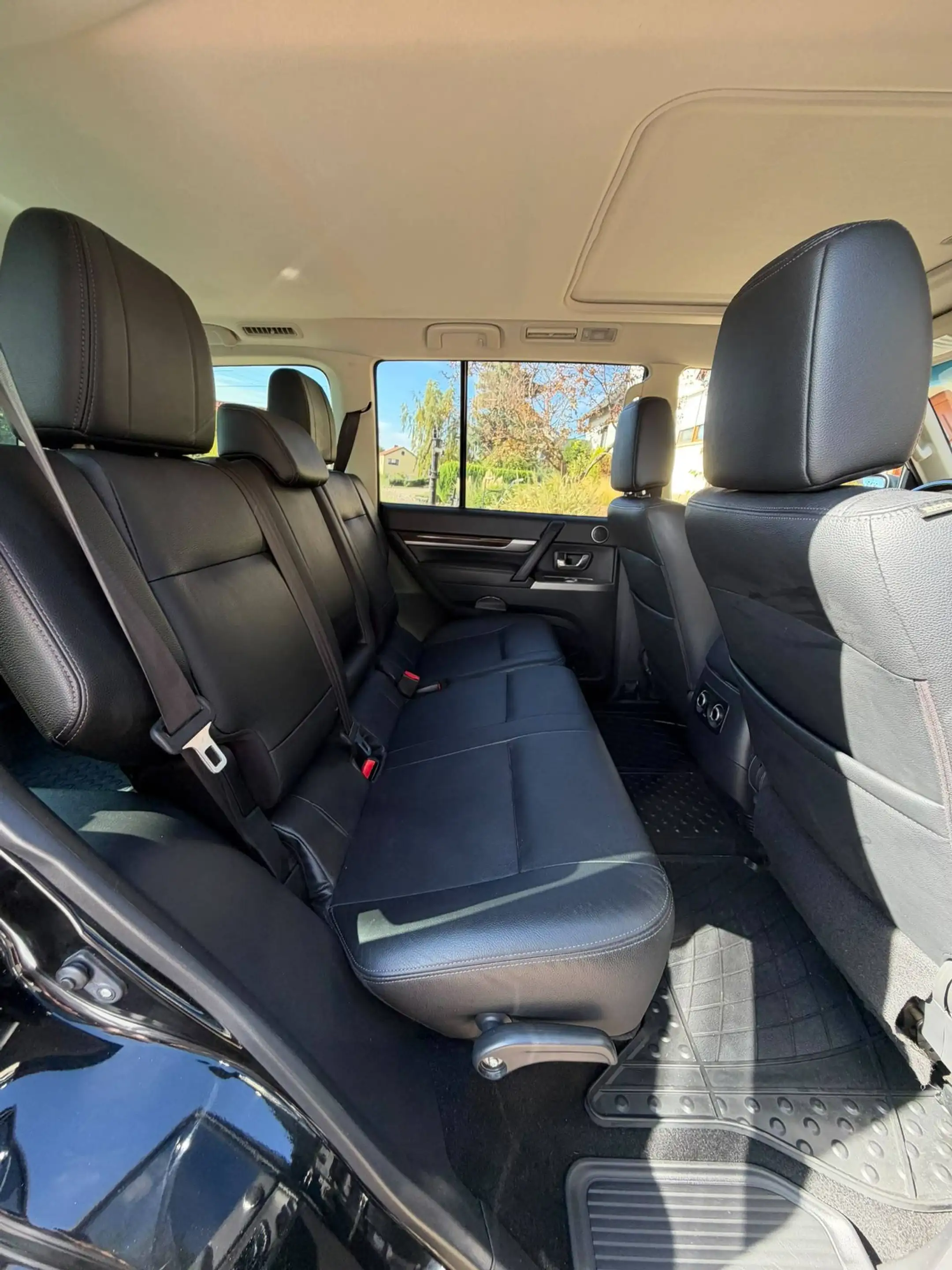 Mitsubishi Pajero 3.2 DI-D Top (5-trg.) — photo 12