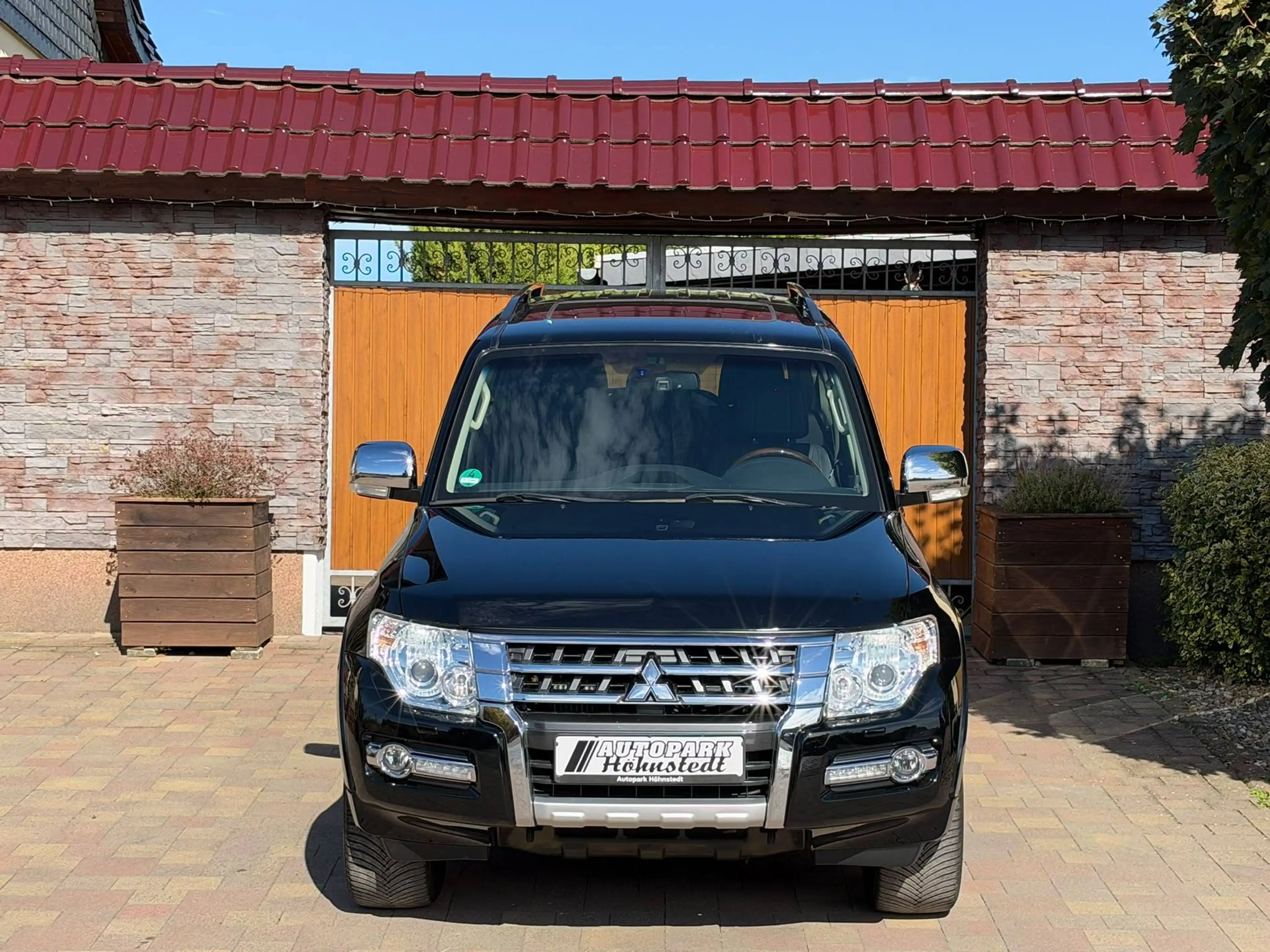 Mitsubishi Pajero 3.2 DI-D Top (5-trg.) — photo 2