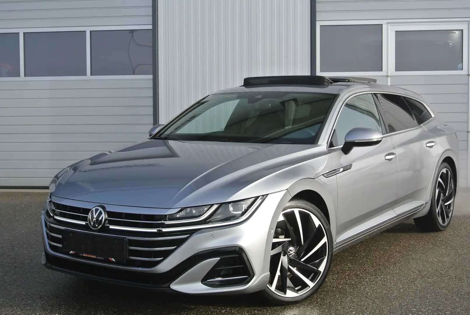 Volkswagen Arteon SB 2.0 TDI DSG * R-LINE *GLASDACH *AHK* HUD*LEDER Grau - 1