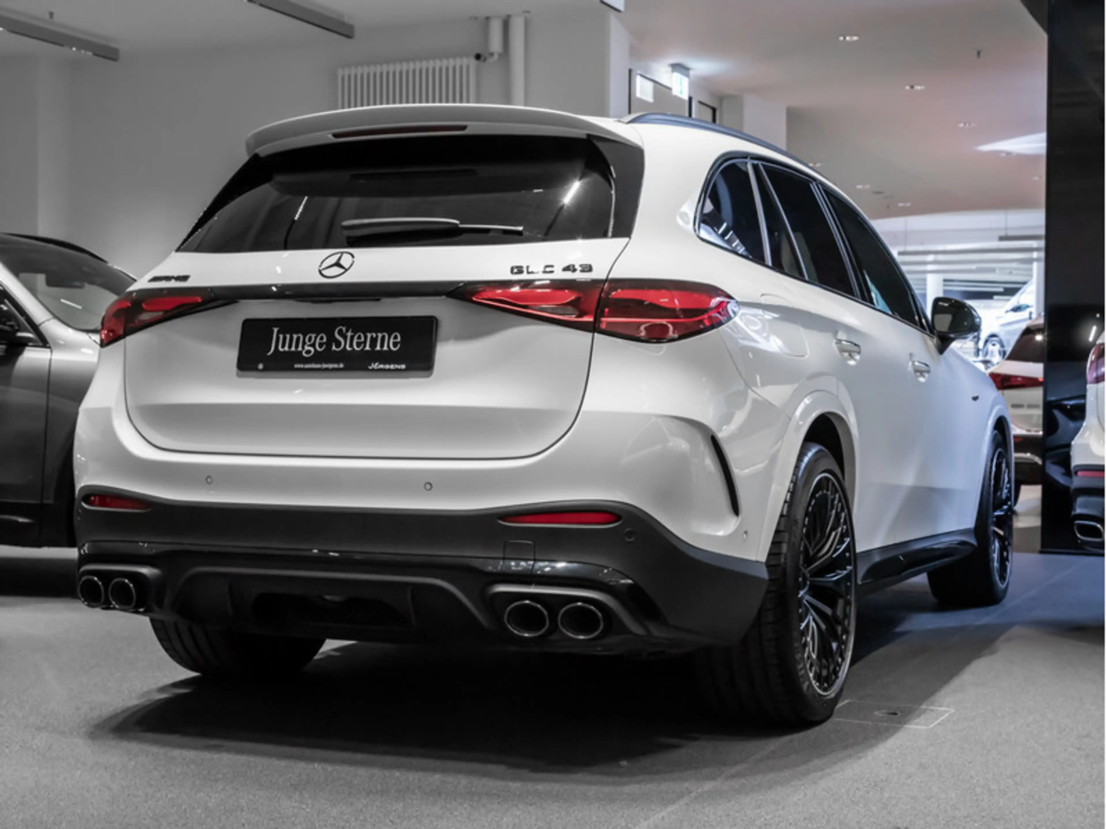 Mercedes-Benz GLC 43 AMG AMG GLC 43 4MATIC AMG-Sport+Burm+Pano+Digital — photo 4