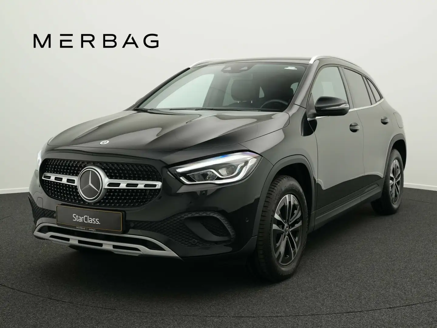 Mercedes-Benz GLA 200 GLA 200 d Style Pano+Kamera+Distr+LED+AHK Navi Schwarz - 1