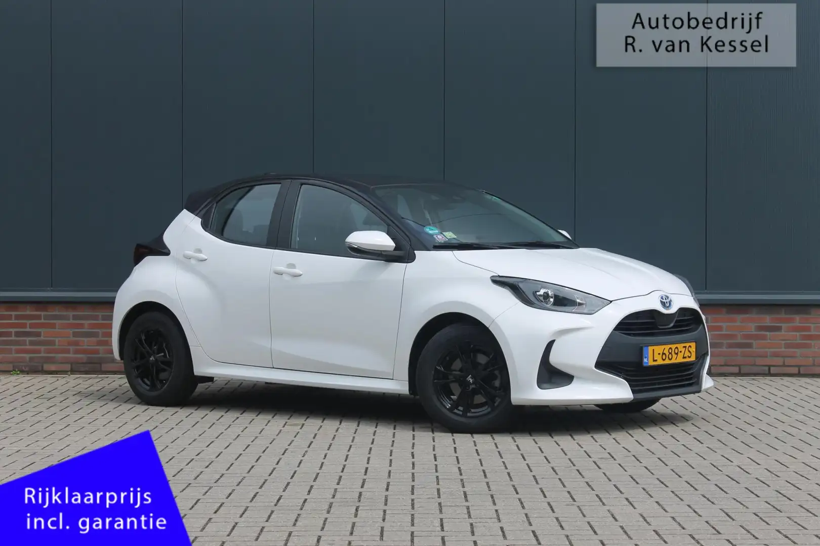 Toyota Yaris 1.5 Hybrid Active I Navigatie I 1e Eig. I NL-auto Bianco - 1