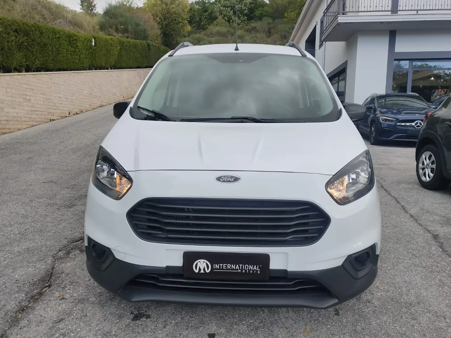 Ford Transit Courier 1.0 EcoB. 100 Van Entry Blanc - 2