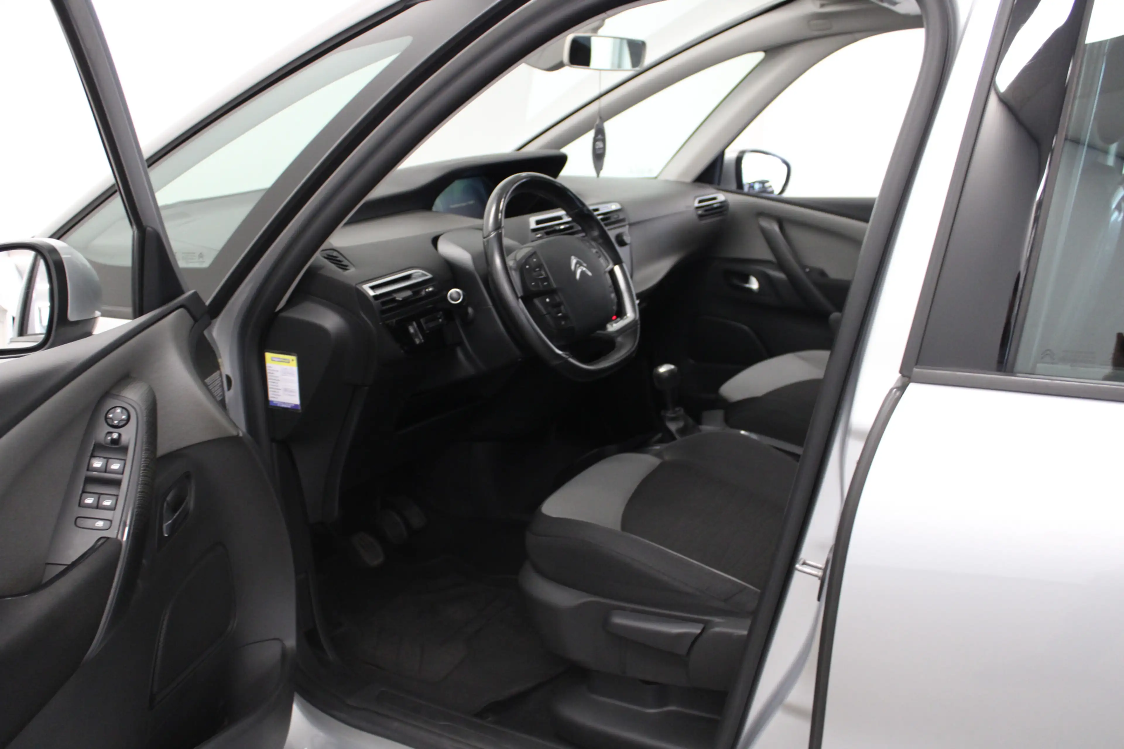 Citroen Grand C4 Picasso 1.2 PureTech Tendance — photo 10