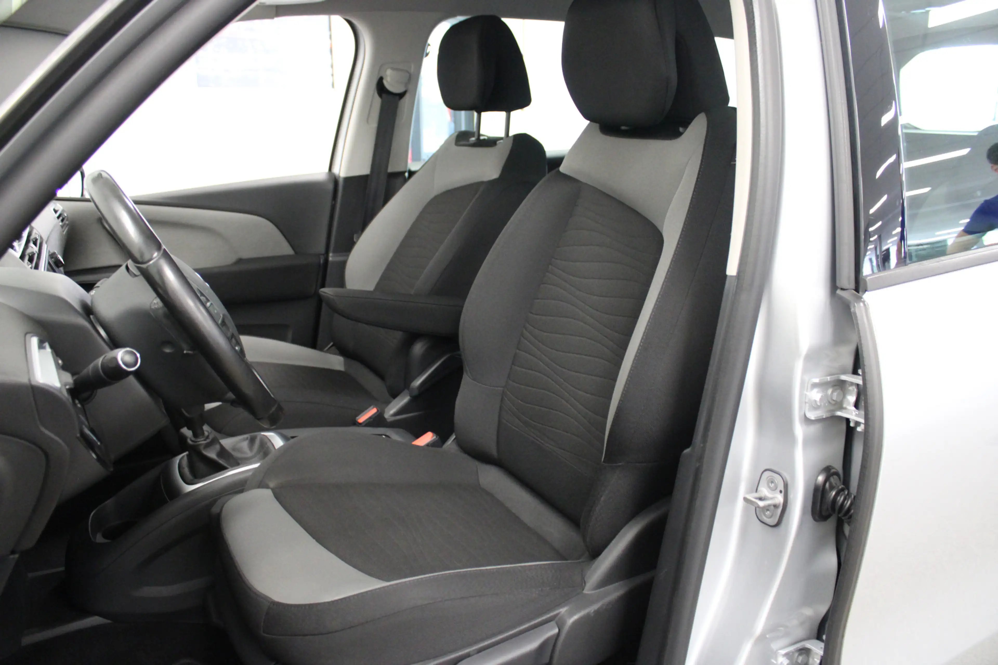 Citroen Grand C4 Picasso 1.2 PureTech Tendance — photo 4