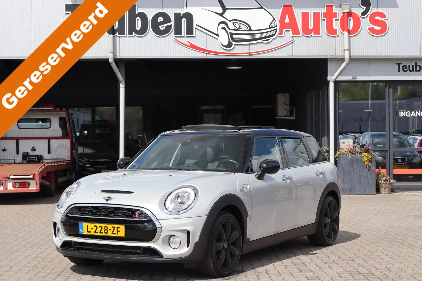 MINI Cooper S Clubman Mini 2.0 Chili Serious Business Panoramadak, Schui Wit - 1