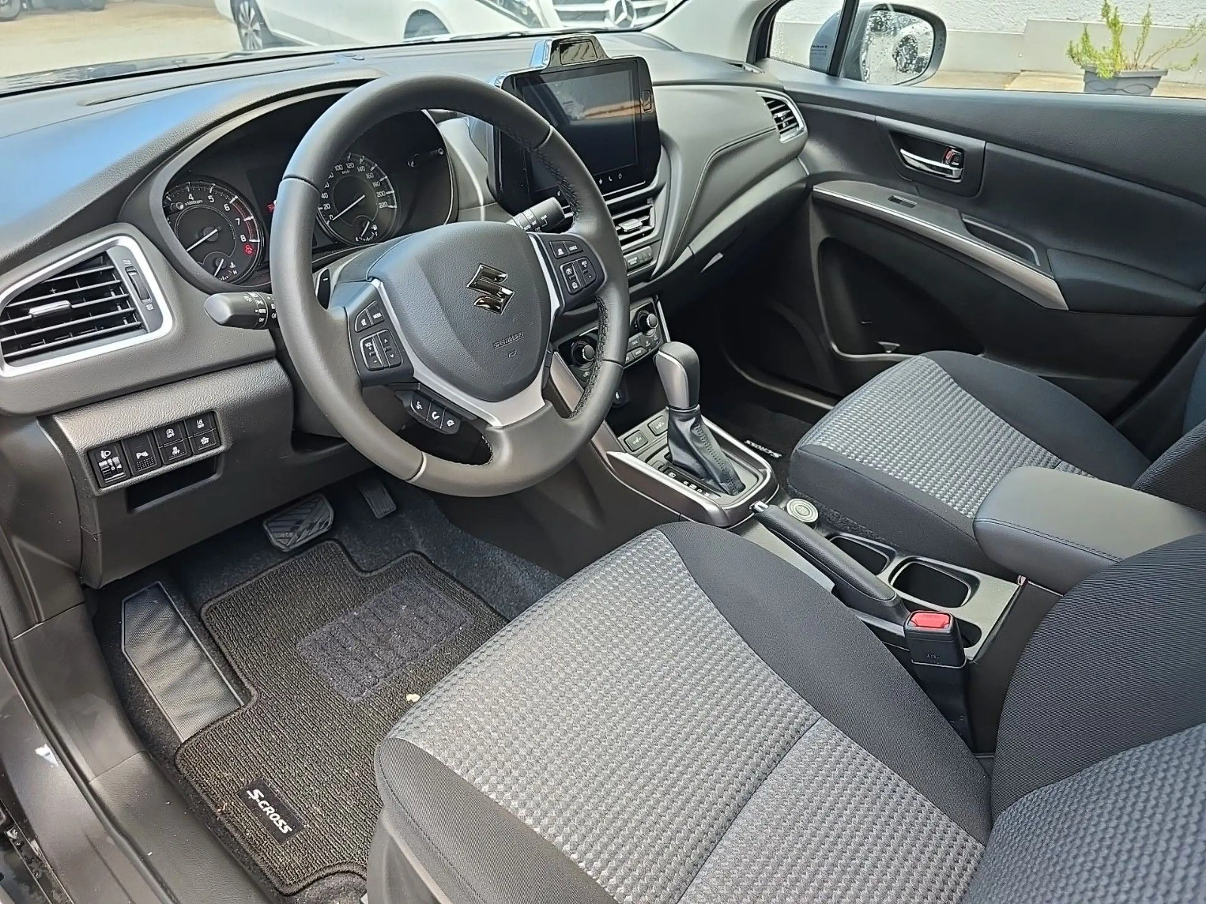 Suzuki SX4 S-Cross S-Cross 1.4 BOOSTERJET Hybrid Comfort Allgrip — photo 14