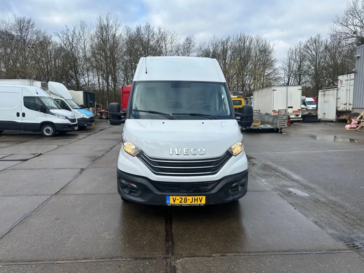 Iveco 35S14 L3H2 Hi Matic Белый - 2