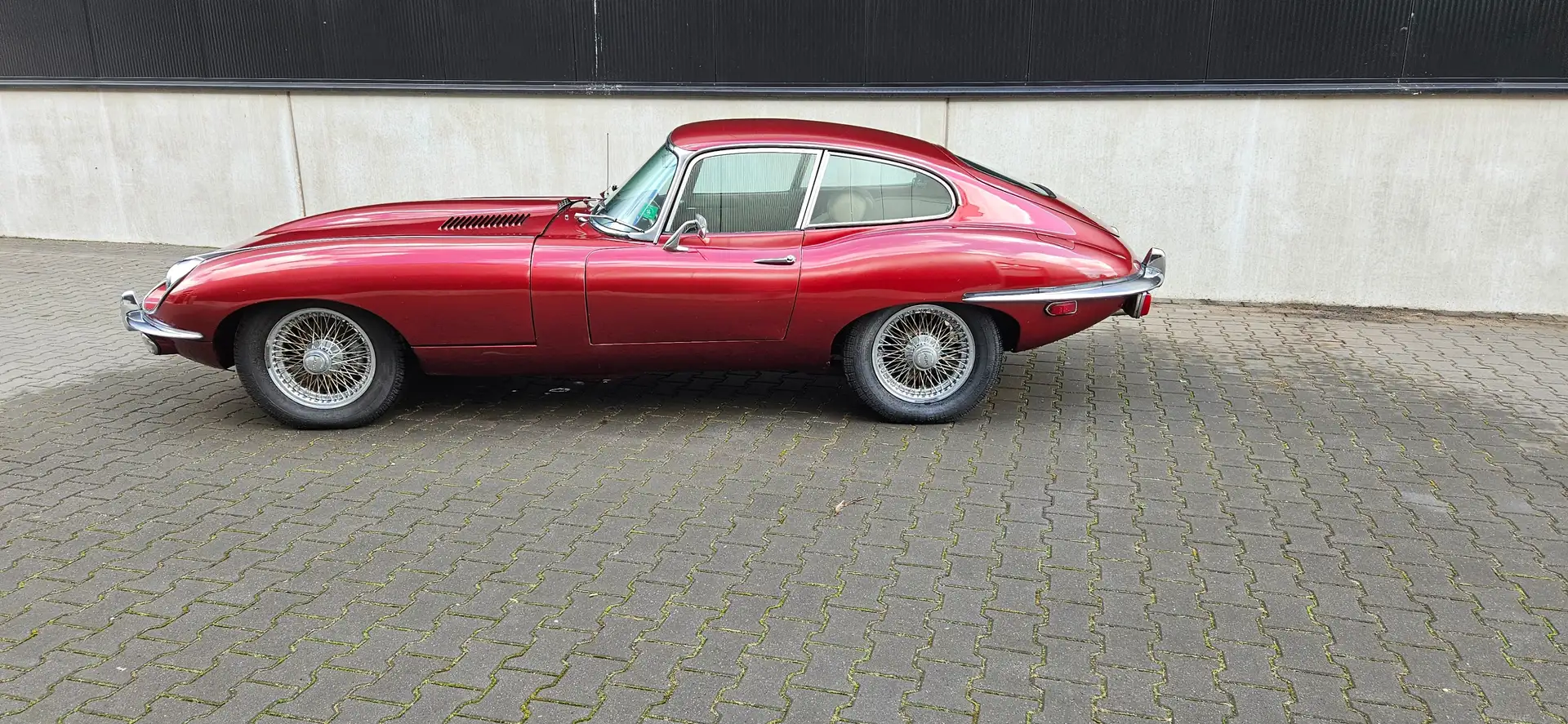 Jaguar E-Type Series 2 Coupe 4.2 Liter Červená - 2