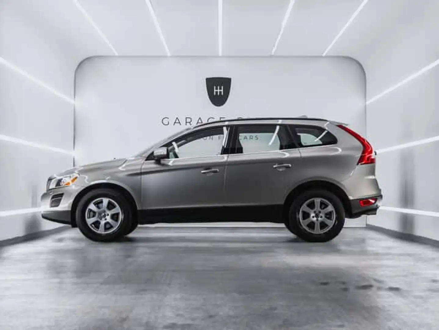 Volvo XC60 D3 Momentum AWD Aut. - 2