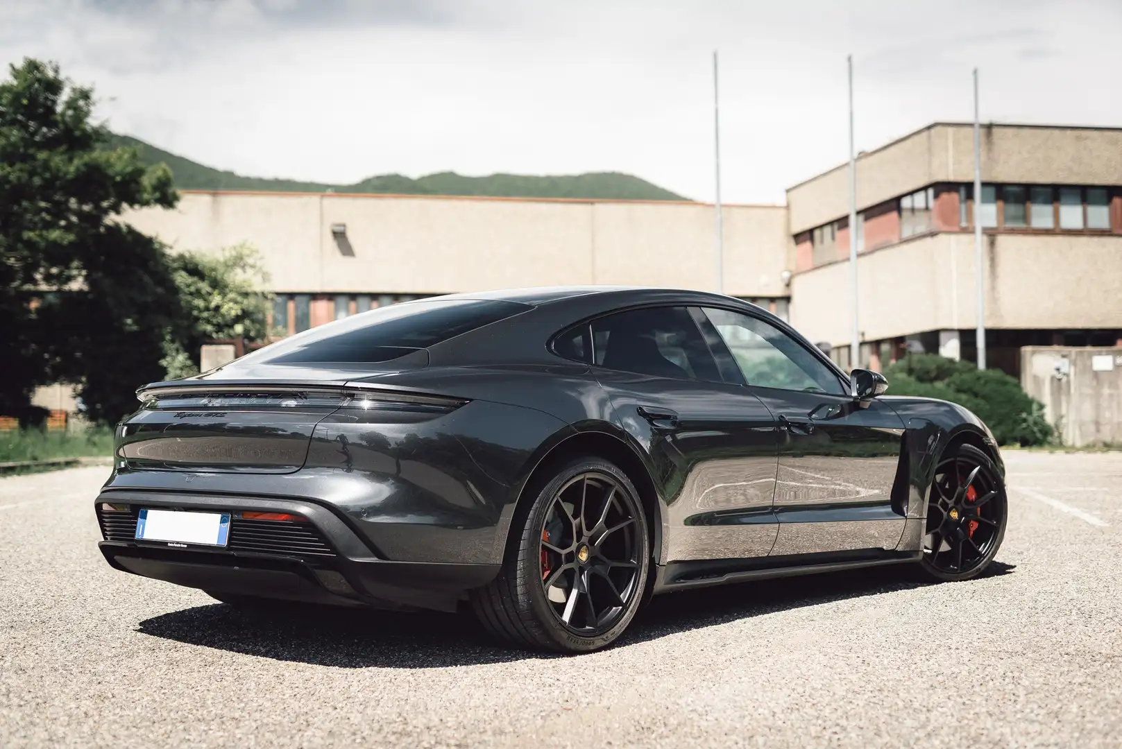 Porsche Taycan GTS 598cv | Unico Proprietario | Garanzia Porsche Grigio - 2