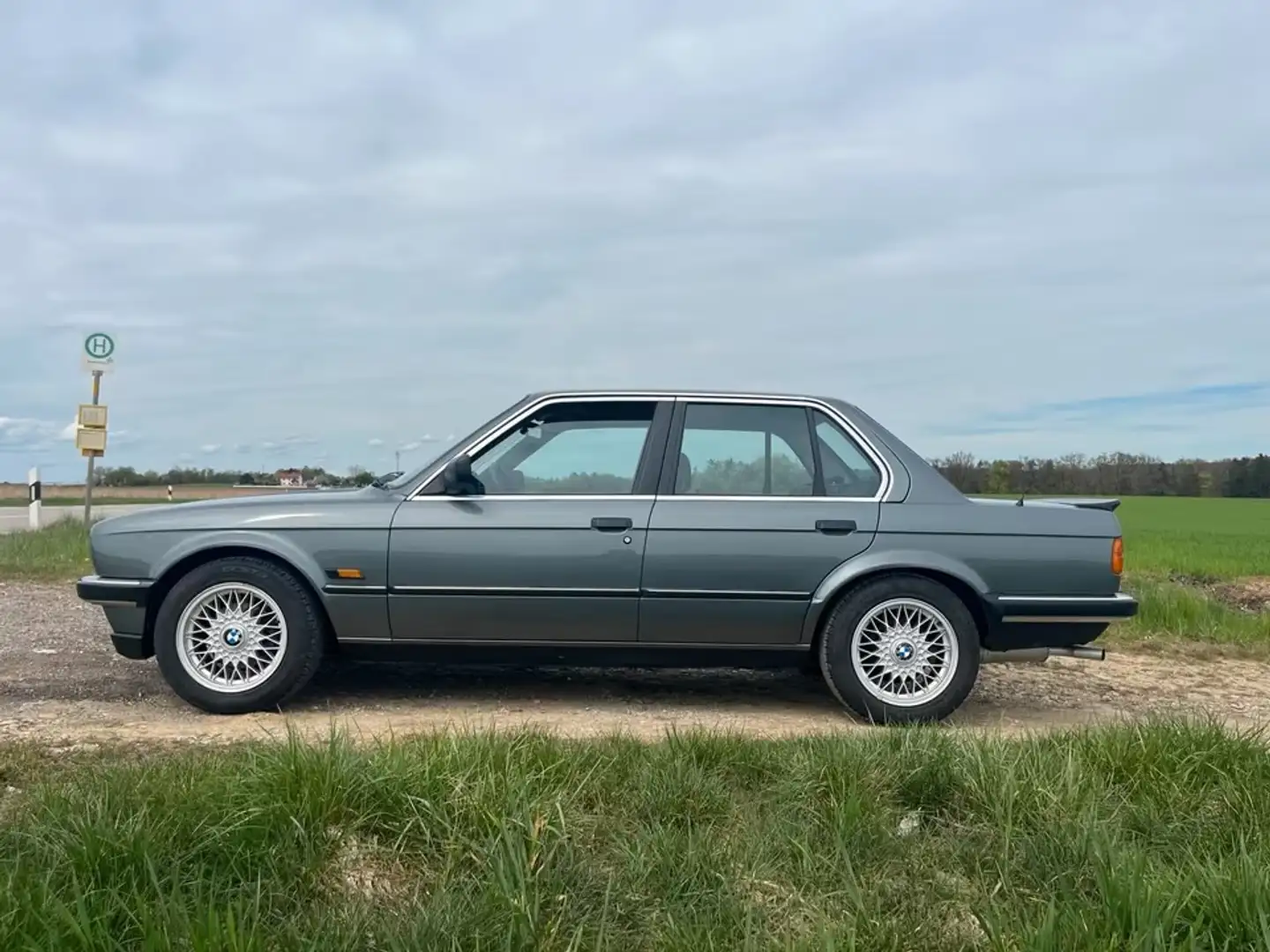 BMW 320 Vert - 1