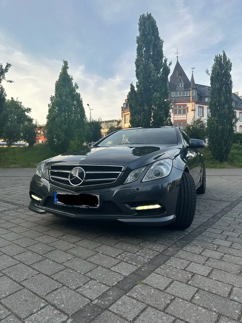 Mercedes-Benz E 500 Coupe BlueEFFICIENCY 7G-TRONIC Elegance - 2