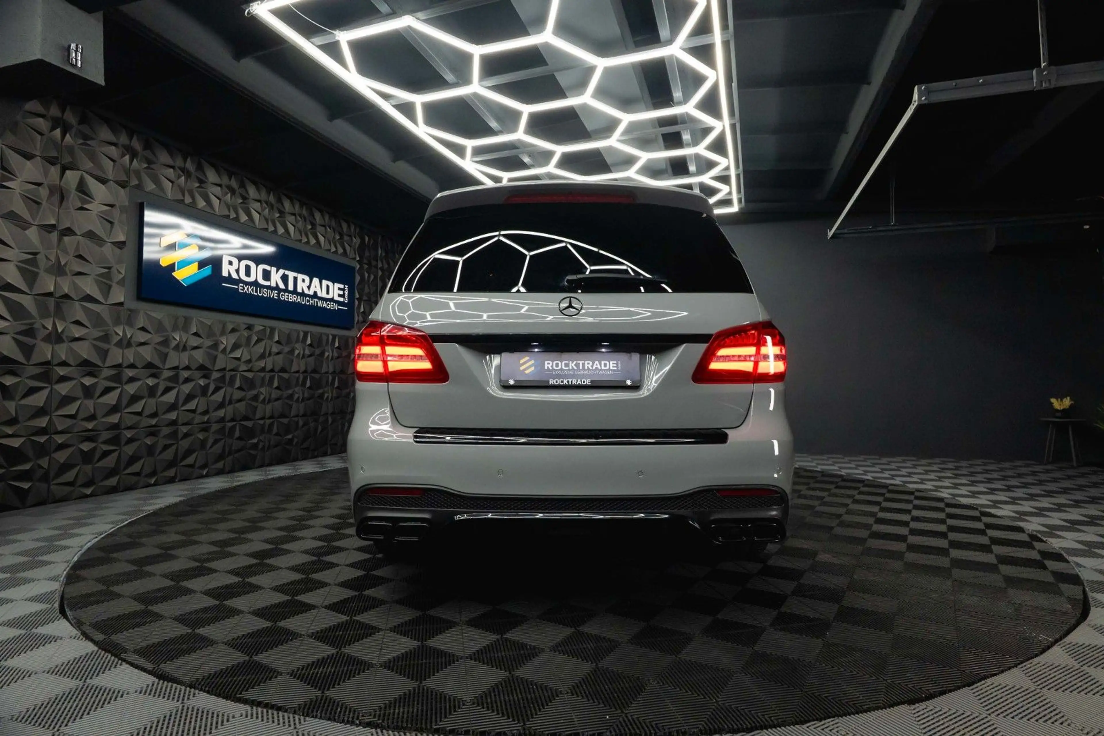 Mercedes-Benz GLS 63 AMG AMG 4Matic Night-Paket *ACC*Pano*Garantie — photo 14