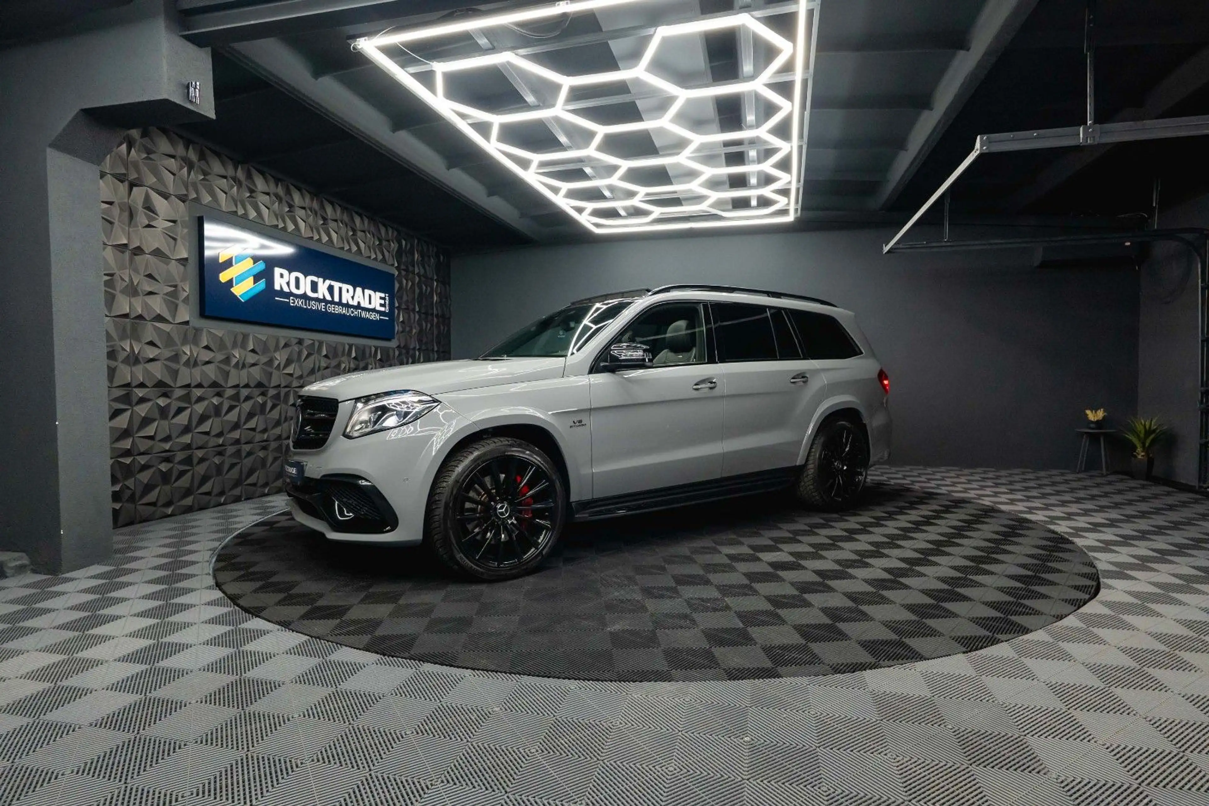 Mercedes-Benz GLS 63 AMG AMG 4Matic Night-Paket *ACC*Pano*Garantie — photo 2