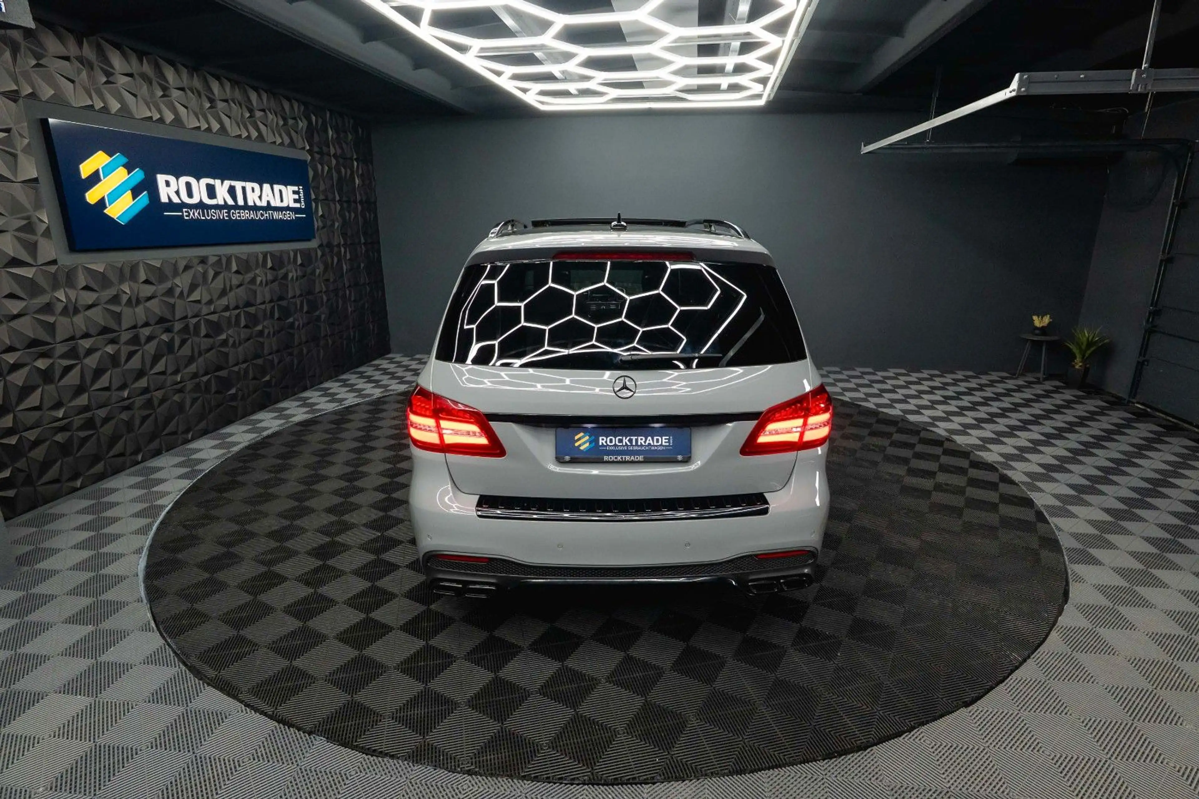 Mercedes-Benz GLS 63 AMG AMG 4Matic Night-Paket *ACC*Pano*Garantie — photo 12