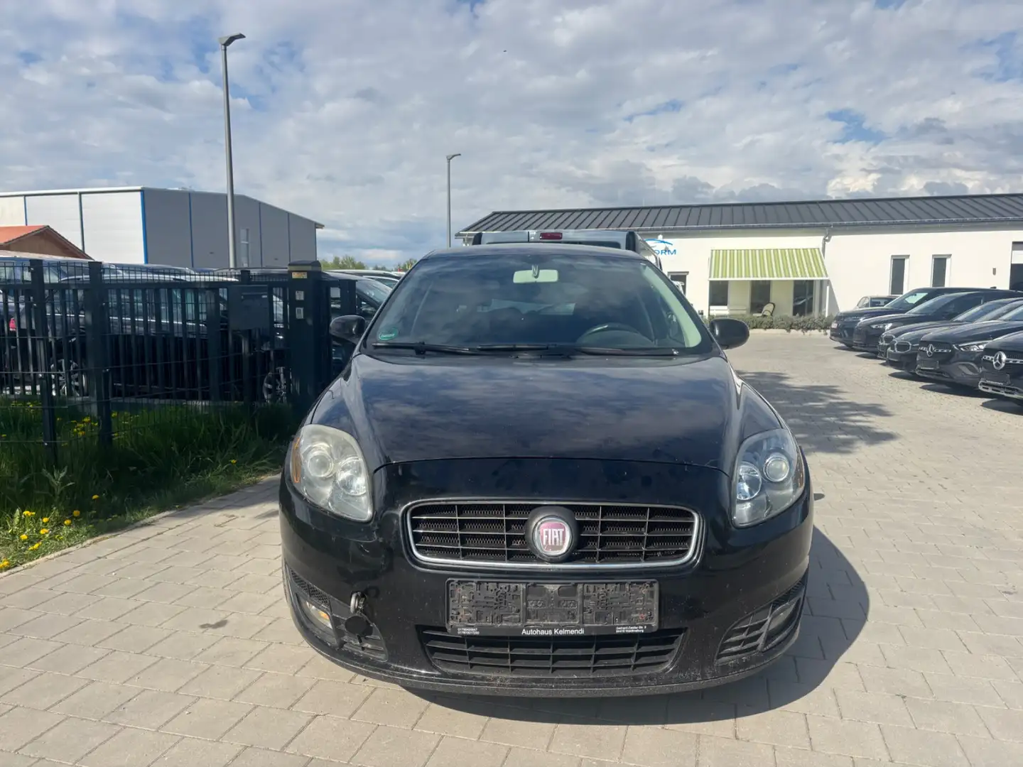 Fiat Croma 1.9 16V Multijet Emotion*Navi*Klima*SHZ LM Schwarz - 2
