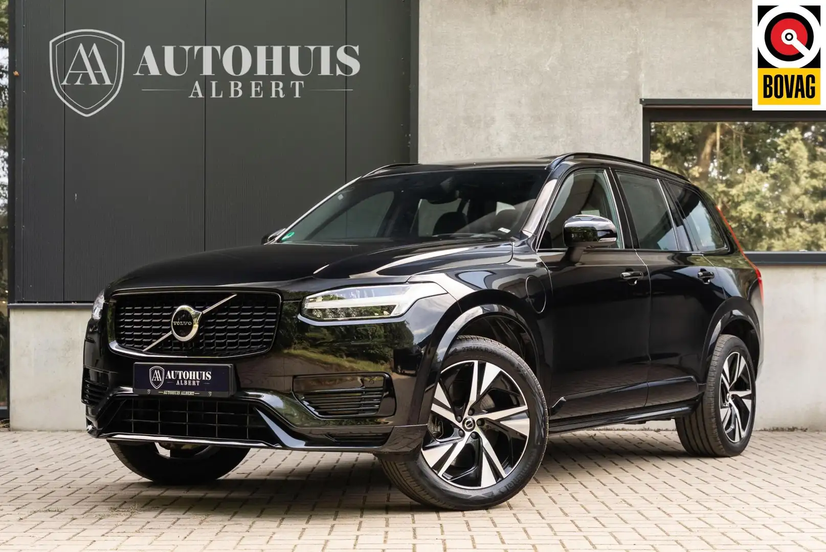 Volvo XC90 2.0 T8 Recharge AWD R-Design 360c Pano Trekhaak Zwart - 1