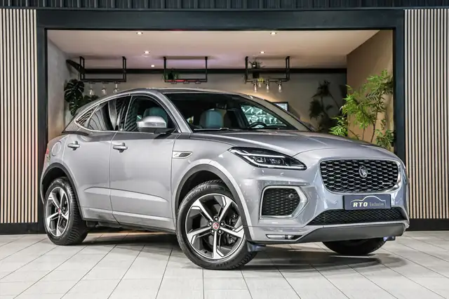Jaguar E-Pace view 4