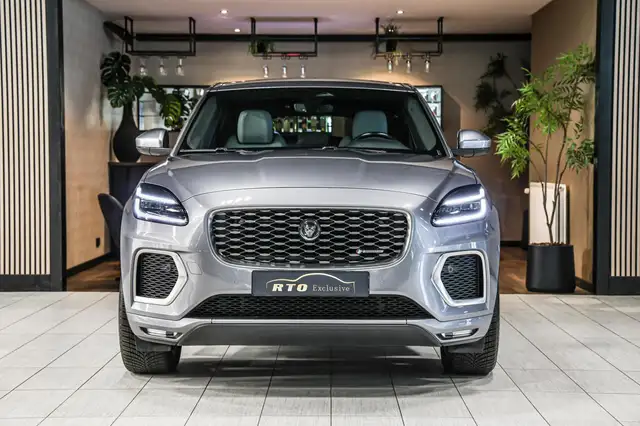Jaguar E-Pace view 8