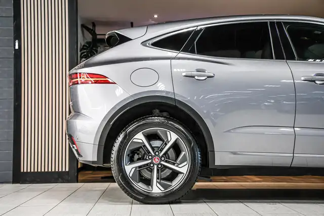 Jaguar E-Pace view 15