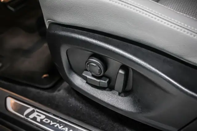 Jaguar E-Pace view 11