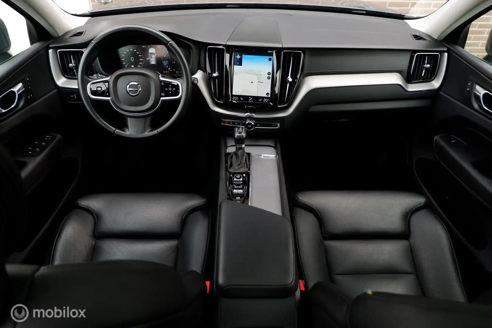 Volvo XC60 MY19 T5 250PK GEARTRONIC8 INSCRIPTION | PANODAK | Gris - 2