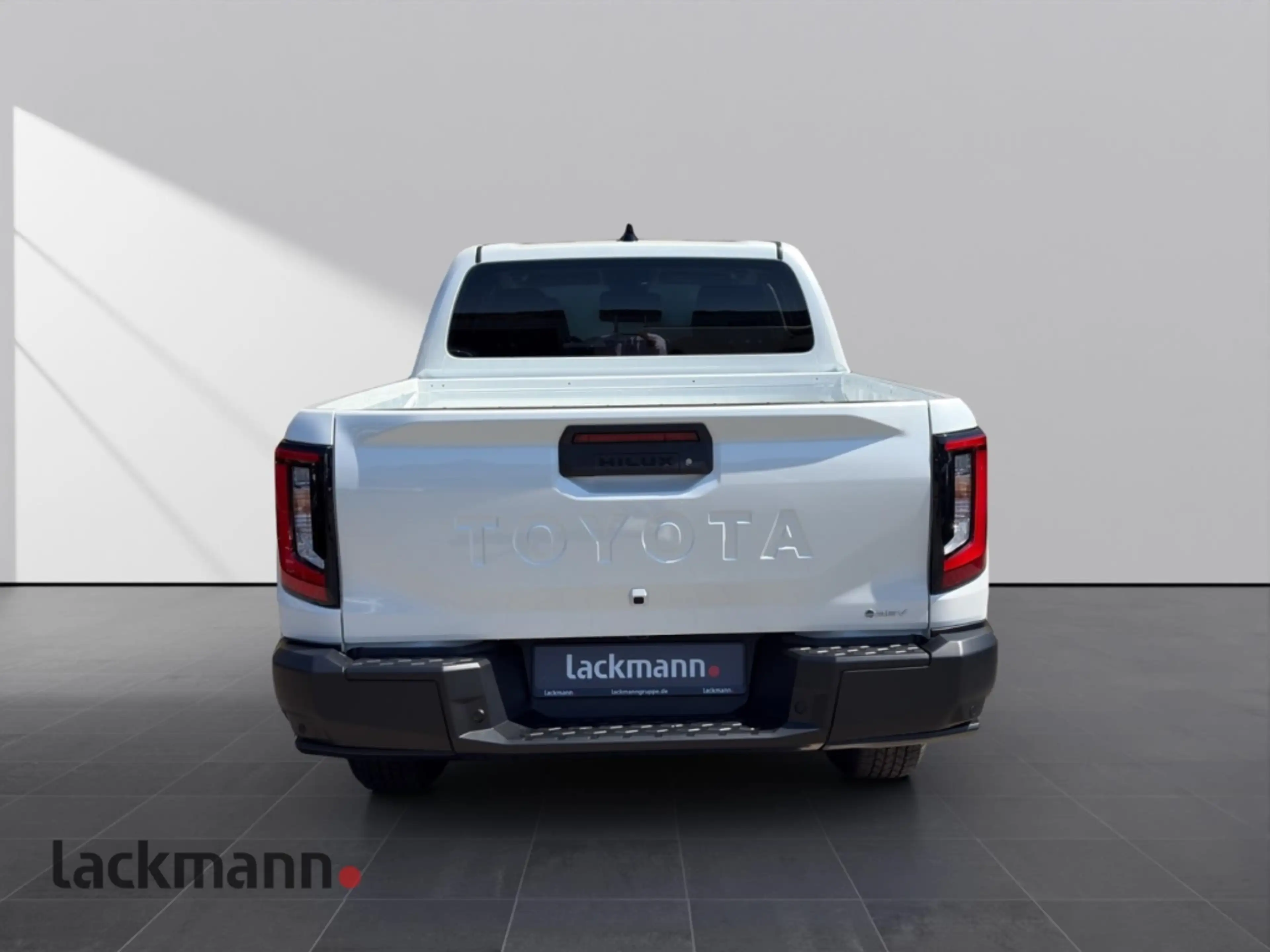 Toyota Hilux Double Cab BEV Executive 59,2kWh Allradantrieb — photo 5