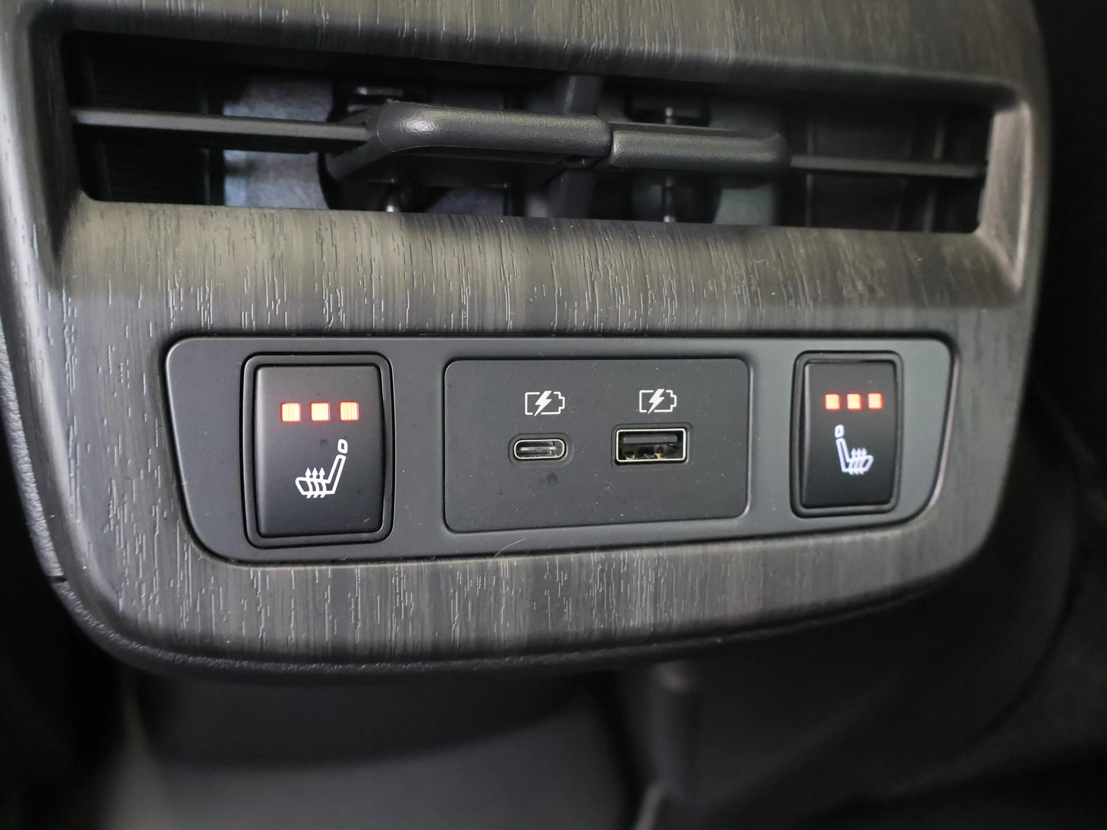 Nissan Ariya Trend Plus 91 kWh | SOH 99% | Trekhaak | Elektrisc — photo 13