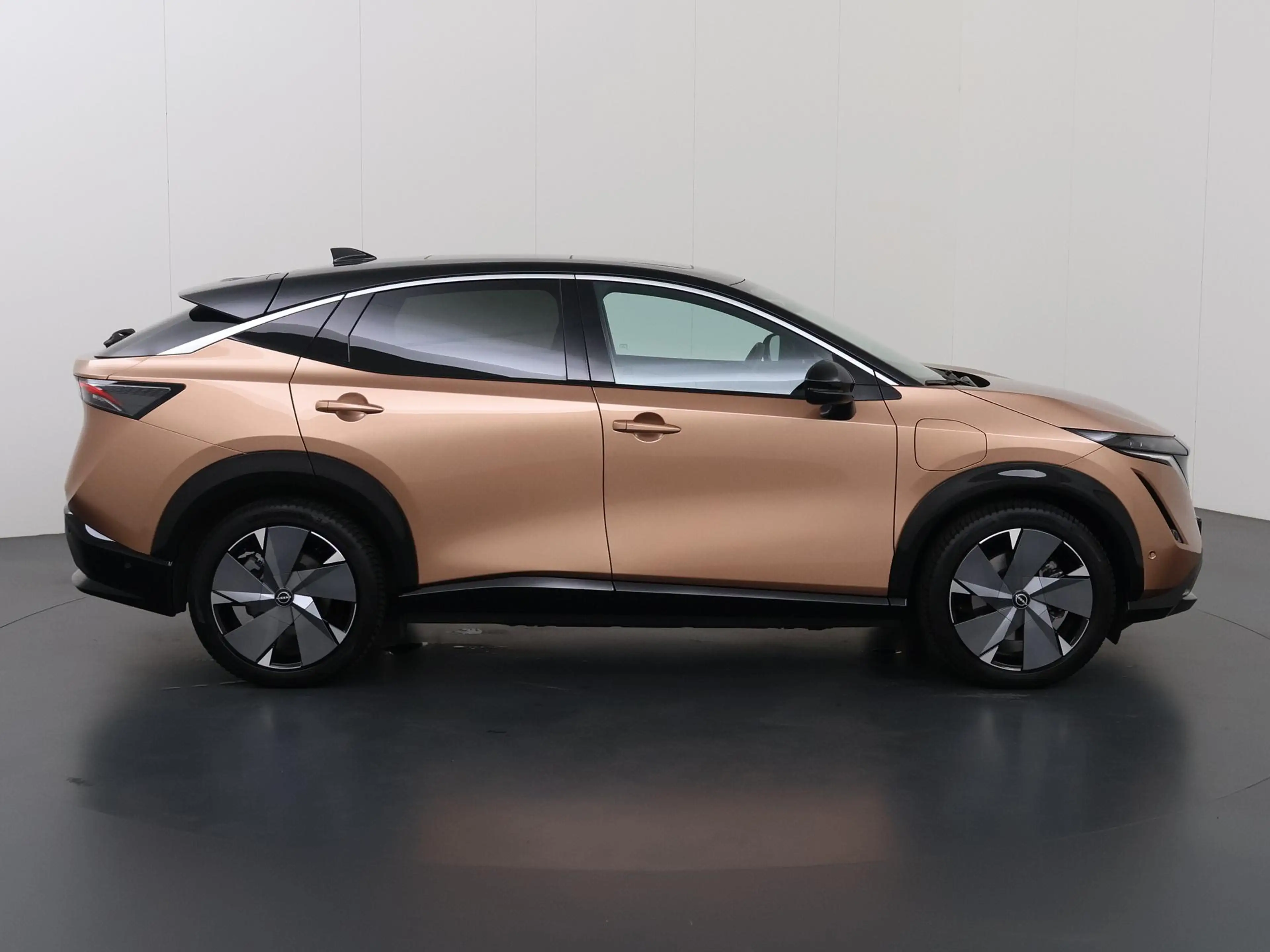 Nissan Ariya Trend Plus 91 kWh | SOH 99% | Trekhaak | Elektrisc — photo 6